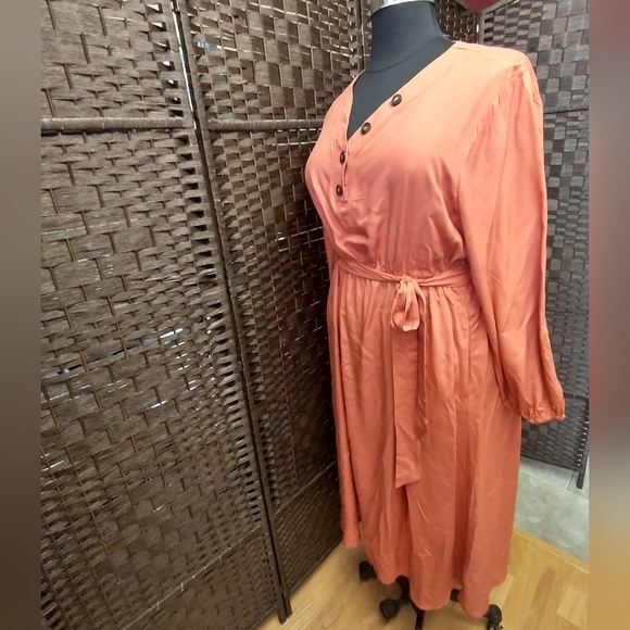 BloomChic Dresses & Skirts - 22/24 NWT Peach Dress with Pockets, Front Slit, Elastic Waist & Belt